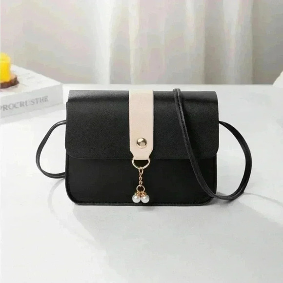Handbags - ⚠️Clearance Black Mini Color Block Crossbody Bag
